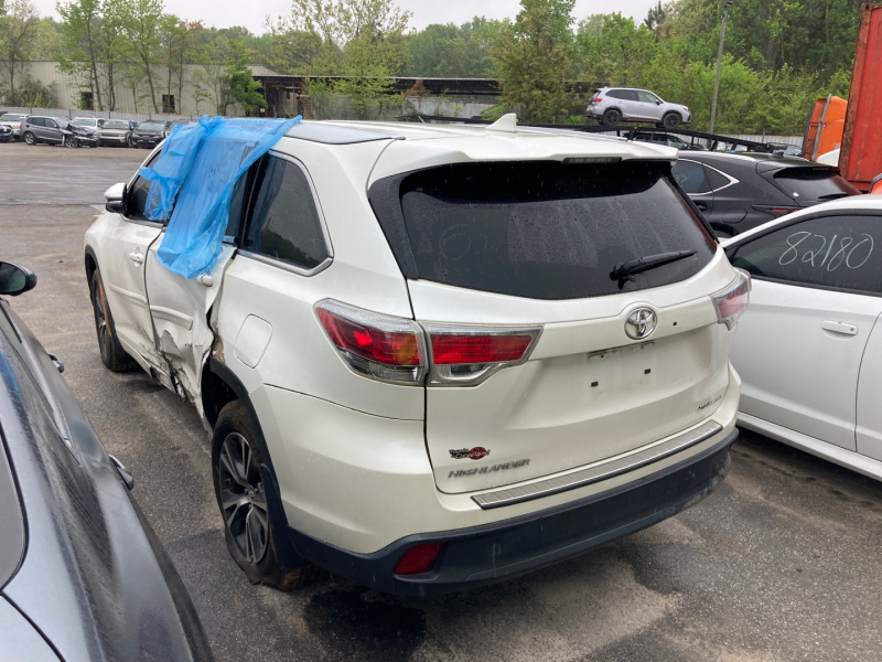 Toyota Highlander Xle 2016 White 3.5L