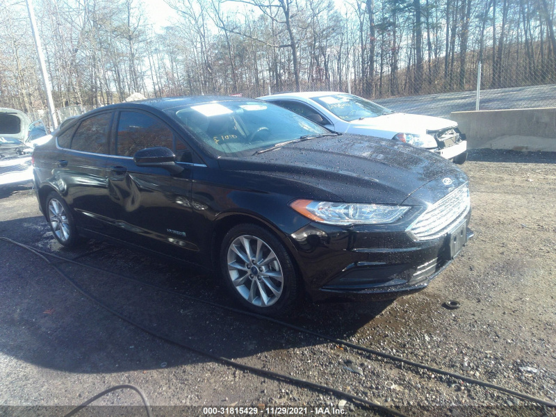 Ford Fusion Hybrid Se 2017 Black 2.0L