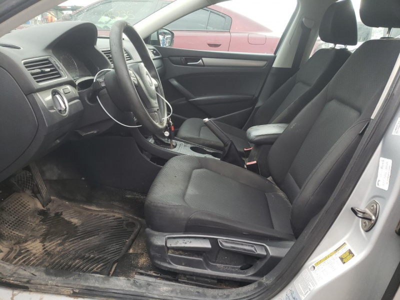 Volkswagen Passat S 2015 Silver 1.8L