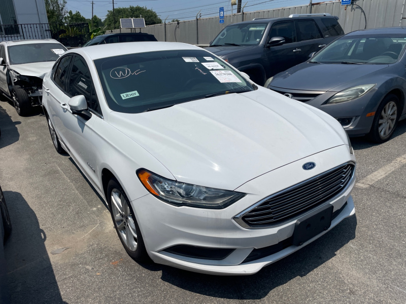 Ford Fusion Hybrid Se 2018 White 2.0L