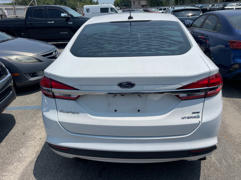 Ford Fusion Hybrid Se 2018 White 2.0L