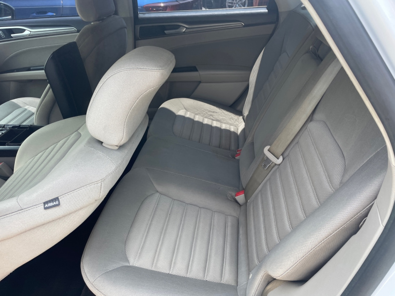 Ford Fusion Hybrid Se 2018 White 2.0L