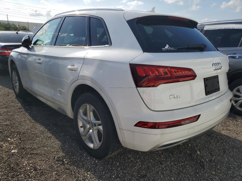 Audi Q5 Premium 2018 White 2.0L