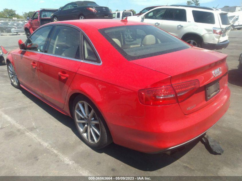 Audi A4 Premium 2015 Red 2.0L