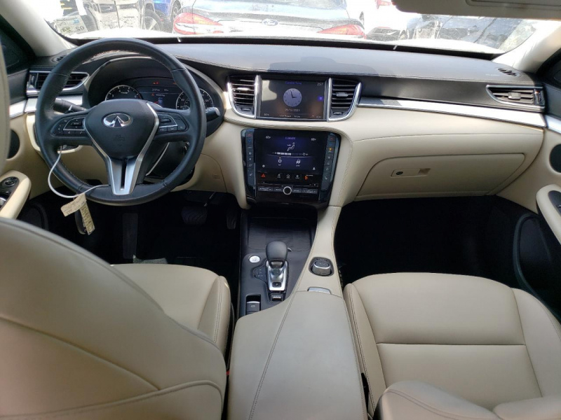 Infiniti Qx50 Essential 2019 Cream 2.0L