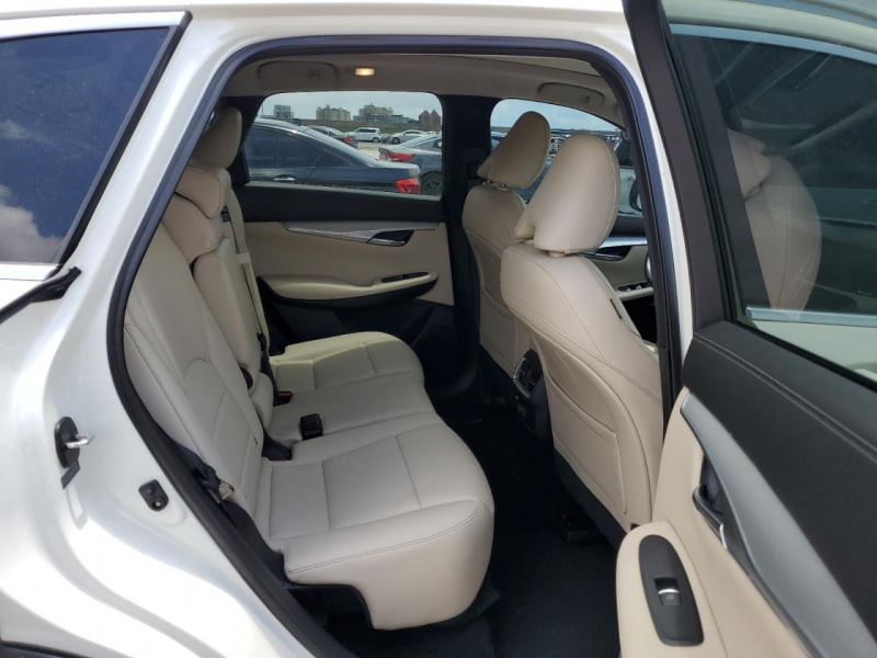 Infiniti Qx50 Essential 2019 Cream 2.0L