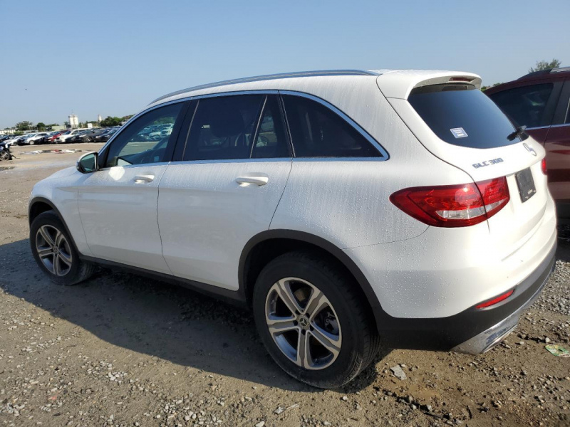 Mercedes-Benz Glc 300 2019 White 2.0L