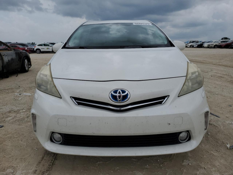 Toyota Prius V 2013 White 1.8L