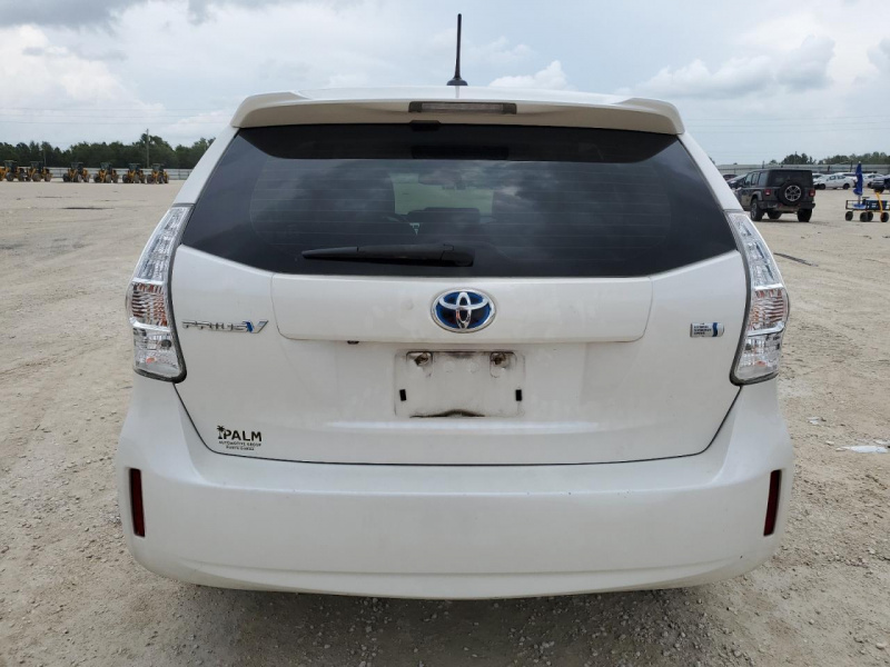 Toyota Prius V 2013 White 1.8L