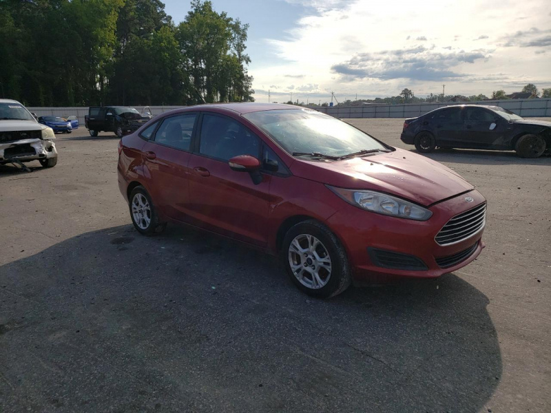 Ford Fiesta Se 2016 Burgundy 1.6L