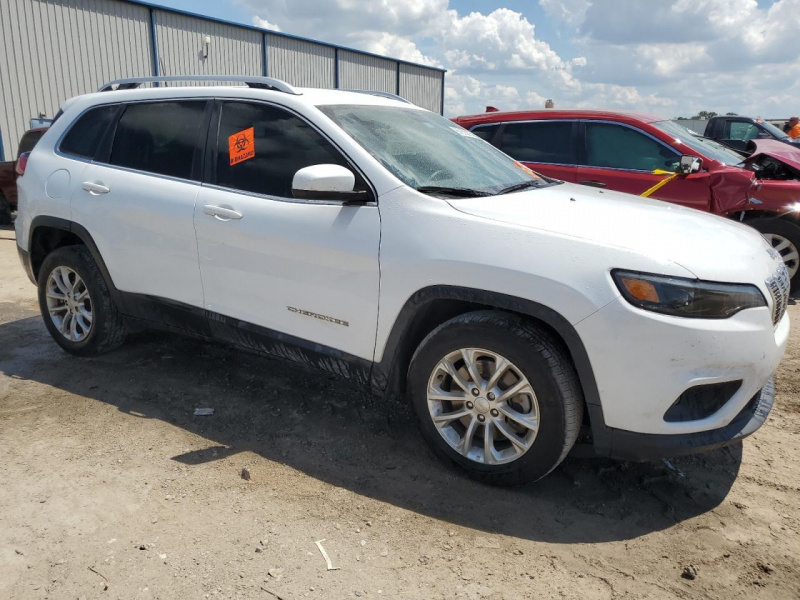 Jeep Cherokee Latitude 2019 White 2.4L