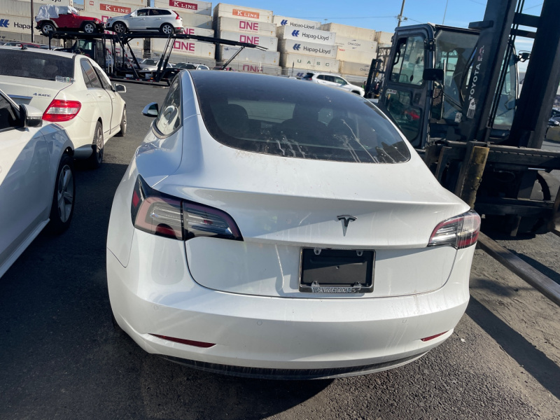 Tesla Model 3 Standard Range Plus 2021 White