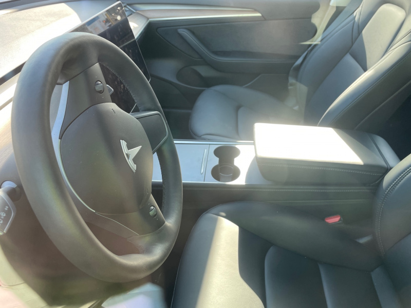 Tesla Model 3 Standard Range Plus 2021 White