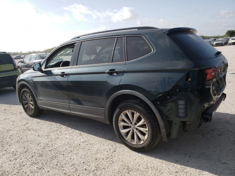 Volkswagen Tiguan S 2018 Green 2.0L