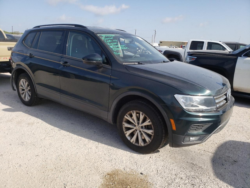 Volkswagen Tiguan S 2018 Green 2.0L