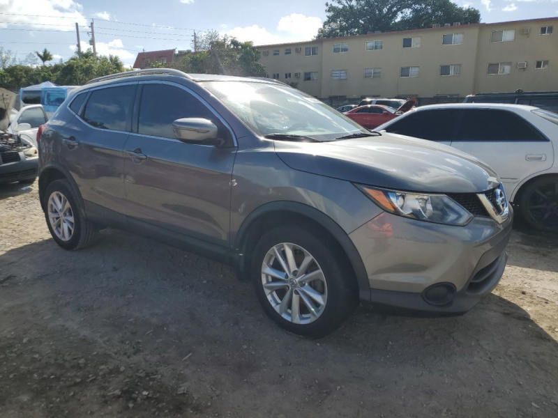 Nissan Rogue Sport S 2018 Gray 2.0L