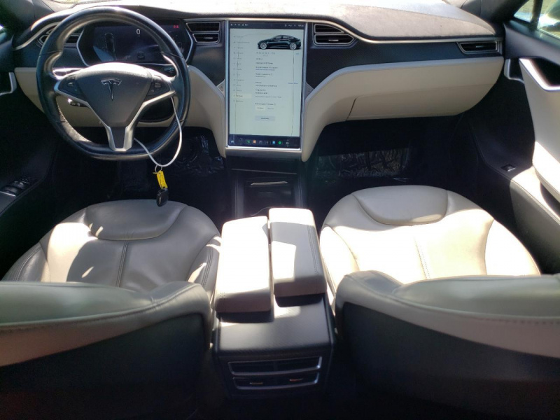 Tesla Model S 2014