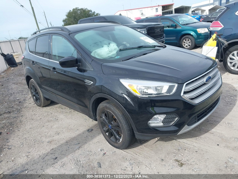 Ford Escape Se 2018 Black 1.5L