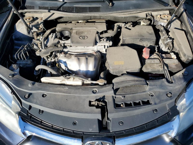 Toyota Camry Le 2015 Blue 2.5L