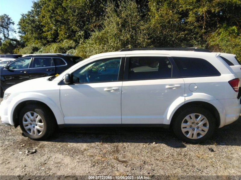 Dodge Journey Se 2018 White 2.4L