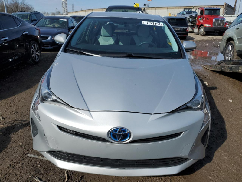 Toyota Prius 2016 Silver 1.8L