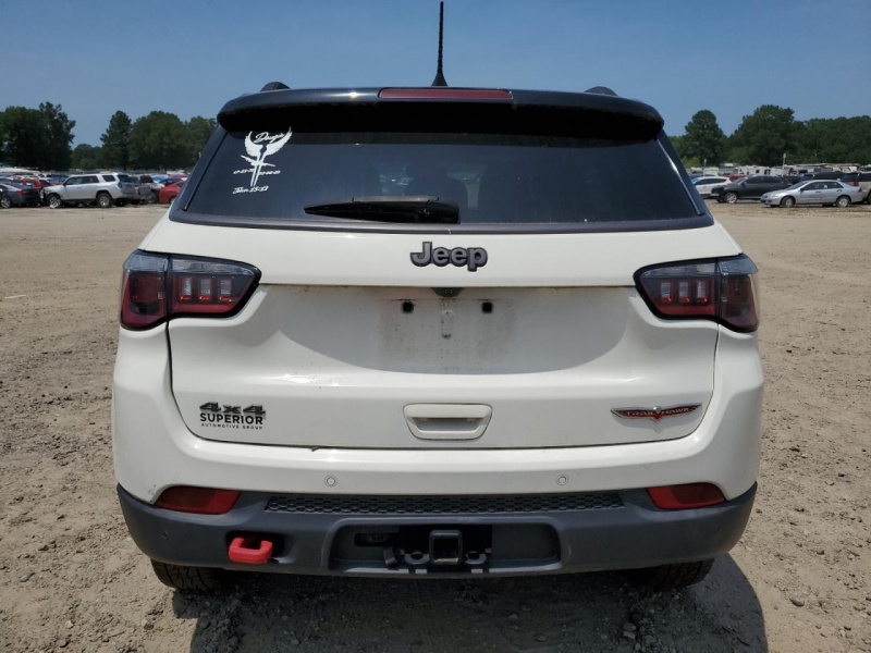 Jeep Compass Trailhawk 2018 White 2.4L