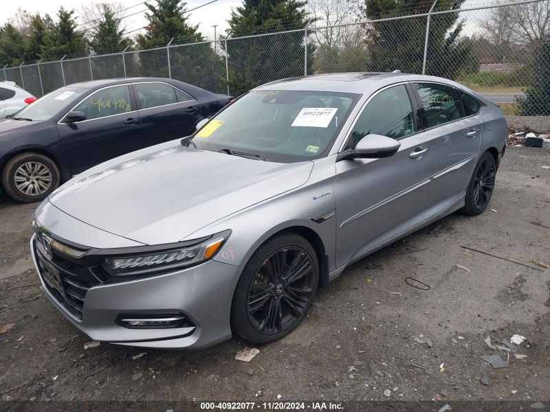 Honda Accord Hybrid Touring 2018 Silver 2.0L