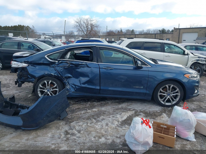 Ford Fusion Hybrid Titanium 2019 Blue 2.0L