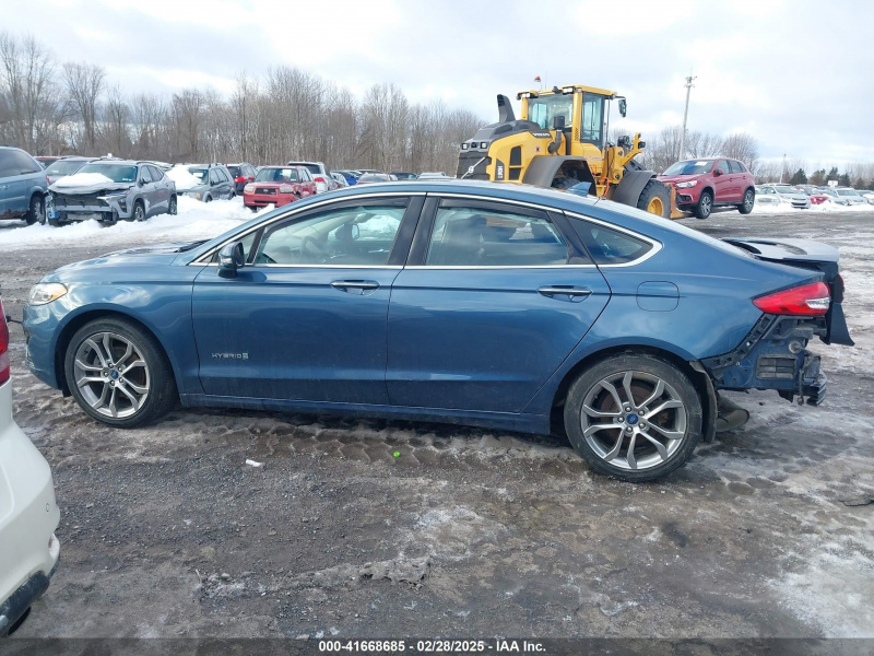 Ford Fusion Hybrid Titanium 2019 Blue 2.0L