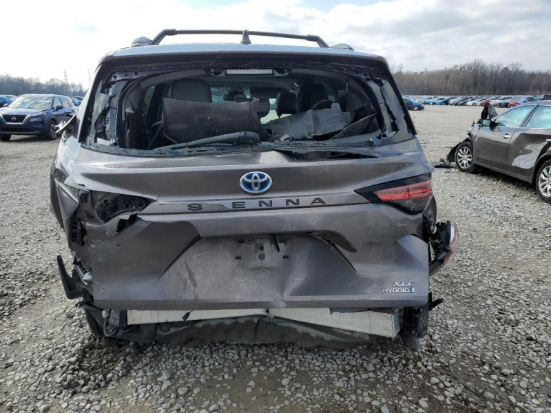 Toyota Sienna Xle 2021 Charcoal 2.5L