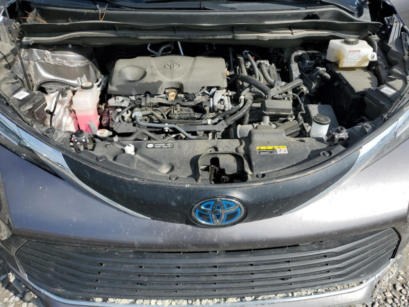 Toyota Sienna Xle 2021 Charcoal 2.5L