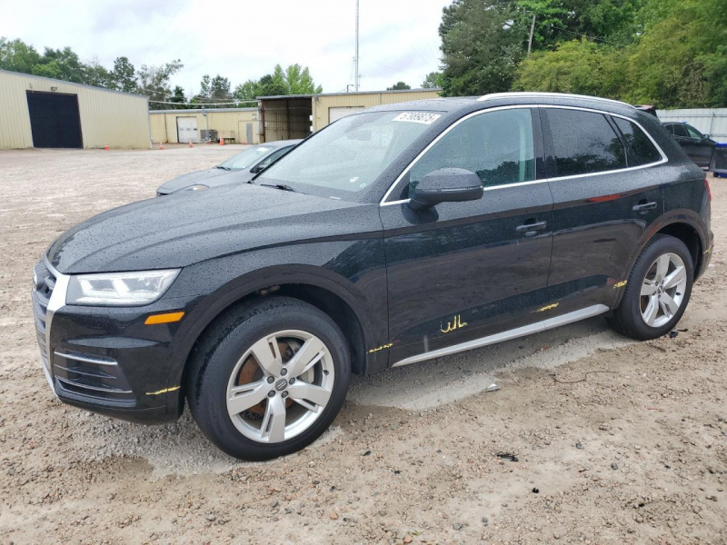 Audi Q5 Premium Plus 2018 Black 2.0L