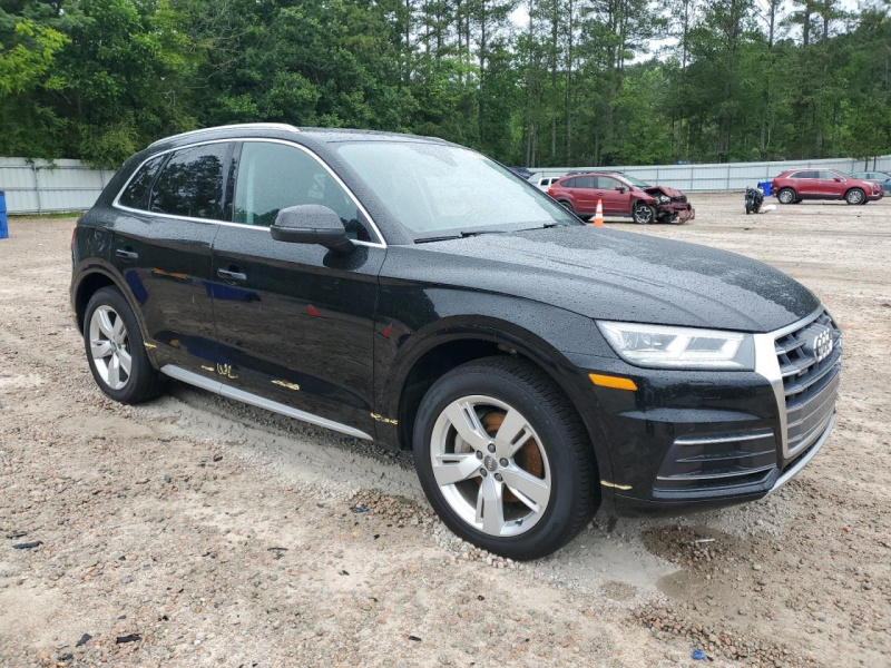 Audi Q5 Premium Plus 2018 Black 2.0L