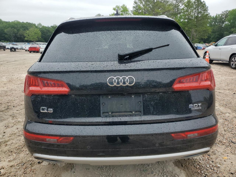 Audi Q5 Premium Plus 2018 Black 2.0L
