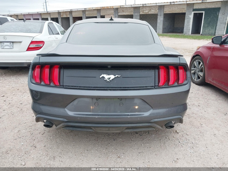 Ford Mustang Ecoboost Fastback 2021 Gray 2.3L