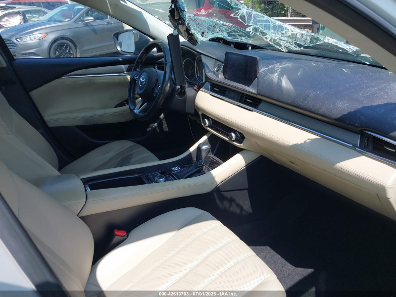 Mazda 6 Touring 2018 White 2.5L 