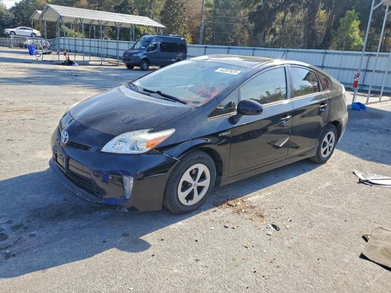 Toyota Prius 2015 Black 1.8L
