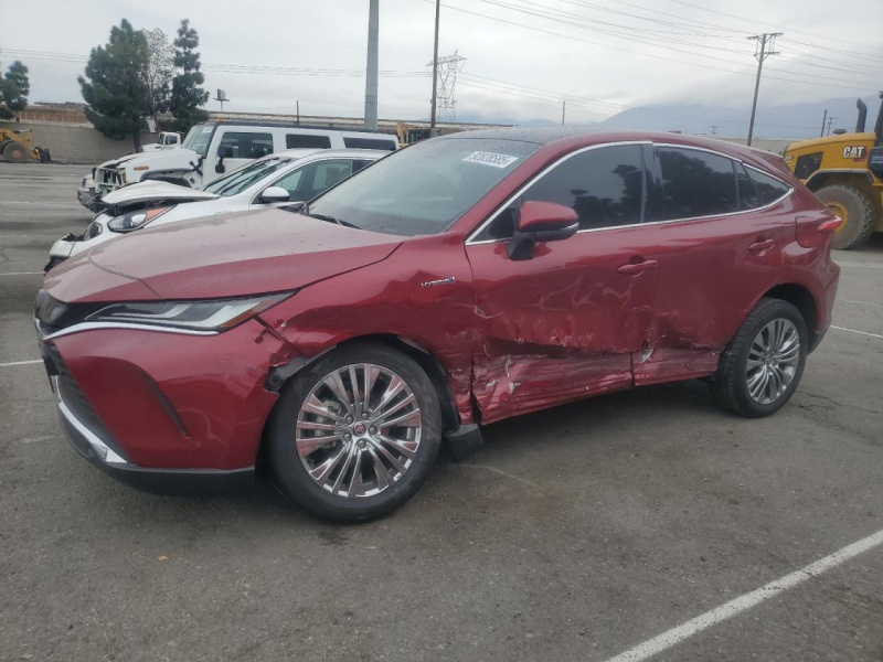 Toyota Venza Le 2021 Red 2.5L