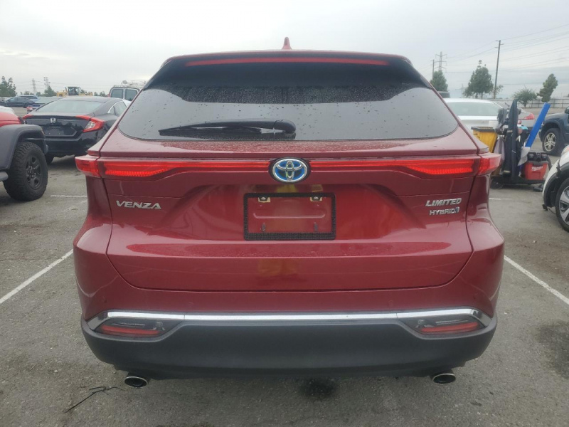 Toyota Venza Le 2021 Red 2.5L