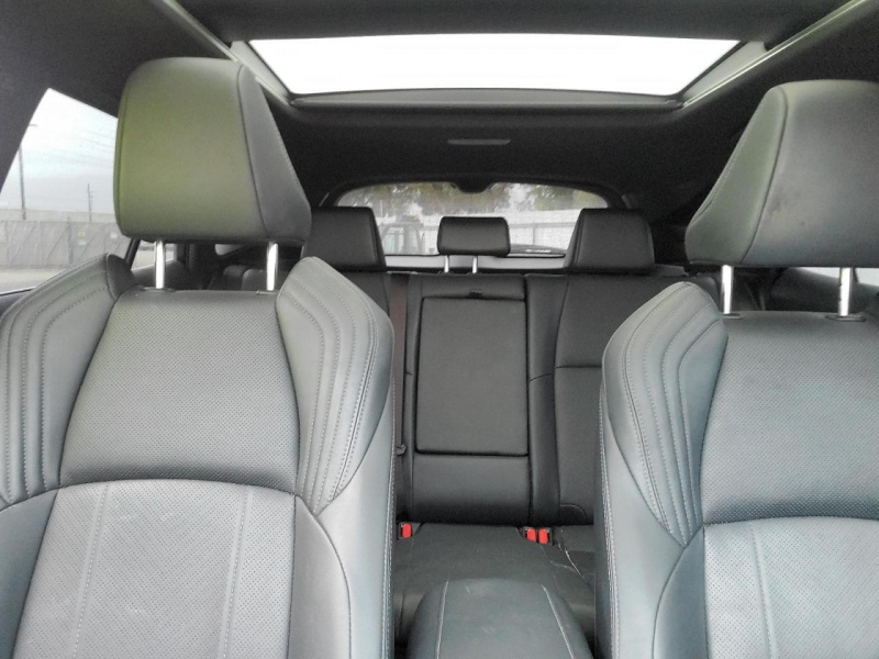 Toyota Venza Le 2021 Red 2.5L