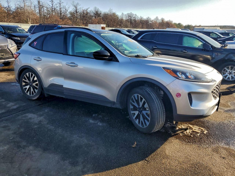 Ford Escape Se Sport 2020 Silver 2.5L