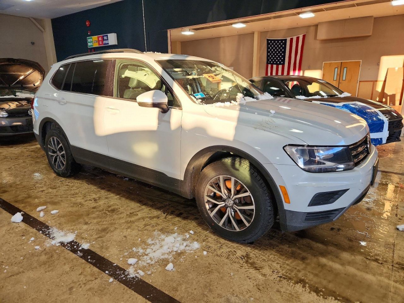 Volkswagen Tiguan Se 2019 White 2.0L