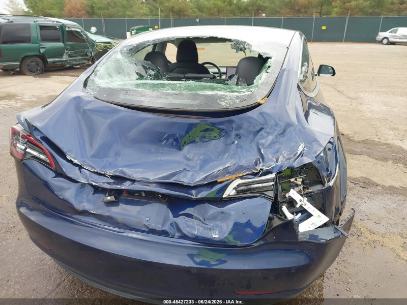 Tesla Model 3 2018 Blue
