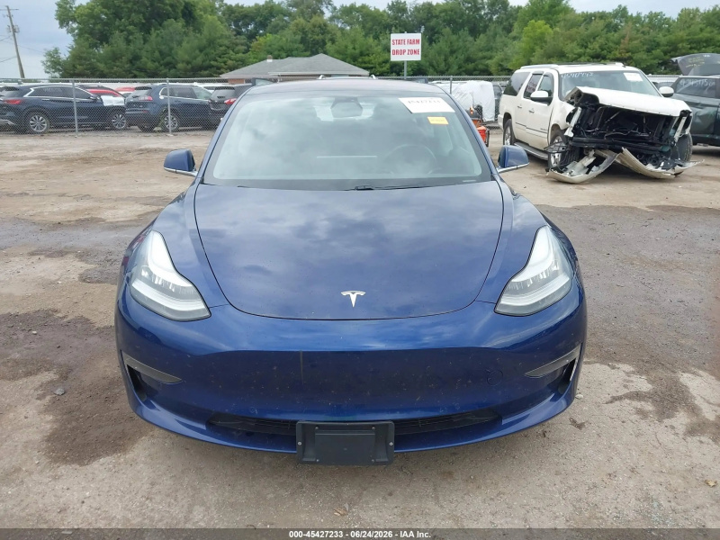 Tesla Model 3 2018 Blue