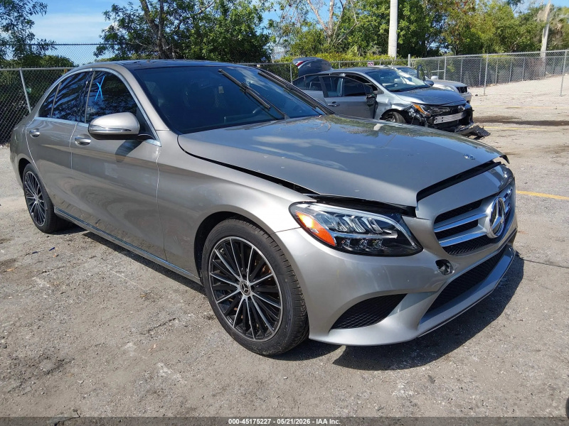 Mercedes-Benz C 300 2019 Silver 2.0L