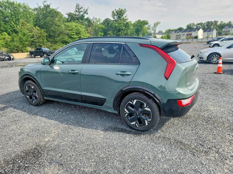 Kia Niro Wind 2023 Green