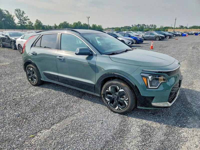 Kia Niro Wind 2023 Green