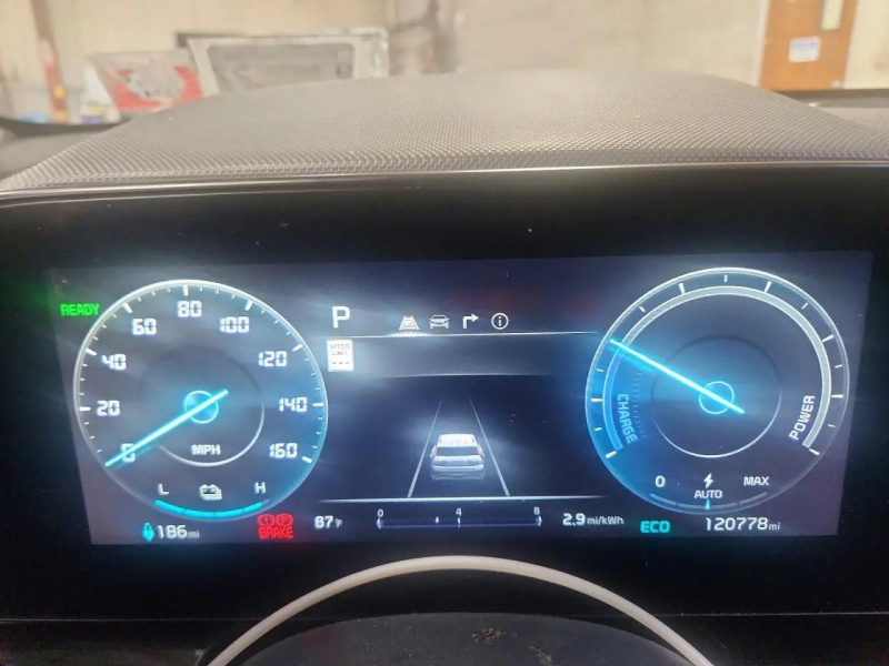 Kia Niro Wind 2023 Green