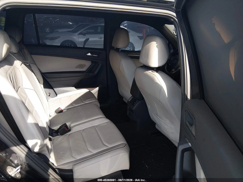 Volkswagen Tiguan 2.0T Sel Premium 2018 Black 2.0L