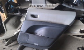 Обшивка двери карточка задняя правая Subaru b10 Tribeca серая